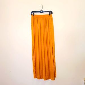 Skirt NWT